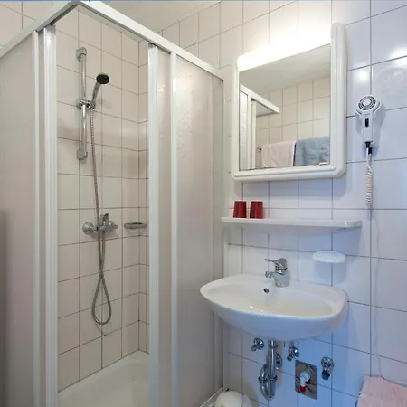 Nocleg ze śniadaniem Haus Mary 3*